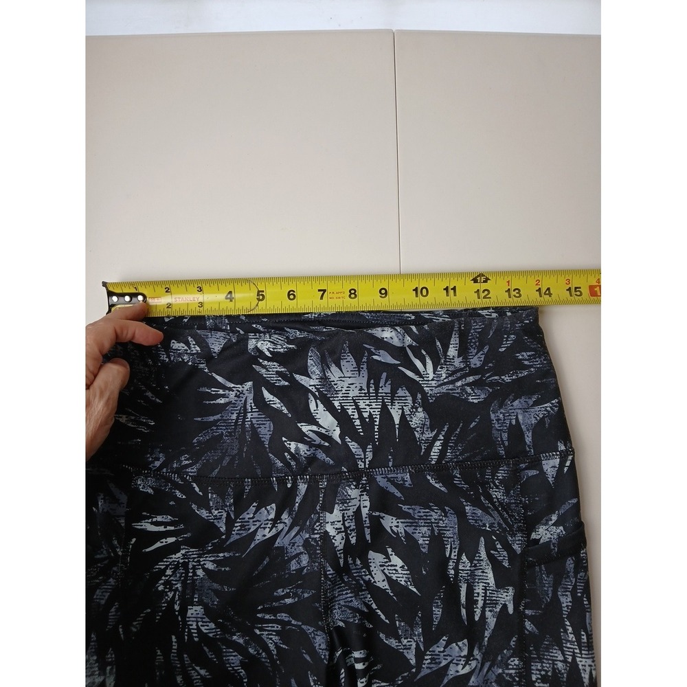 Gaiam Yoga Leggings Medium Black Gray Abstract Leaf Floral Crop Workout Athletic - Picture 12 of 16